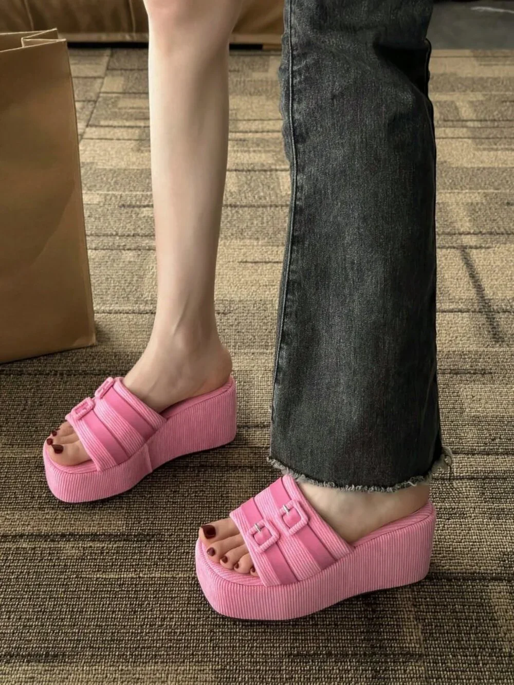 Pink Fashionable Comfortable Women's Thick-Bottom Wedge Sandals